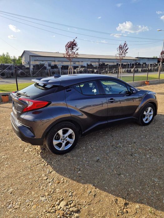 TOYOTA C-HR 2018 — imagine 2