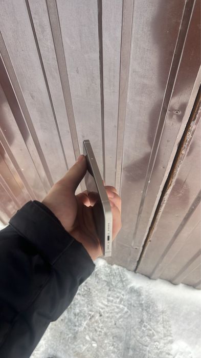 Продам iPhone 12