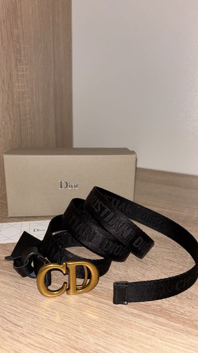 Accesoriu nou nou - curea christian dior