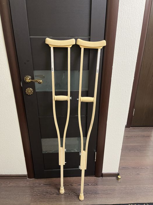 Костыли подмышечные