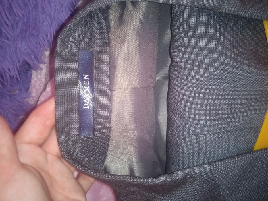 Продам классический костюм