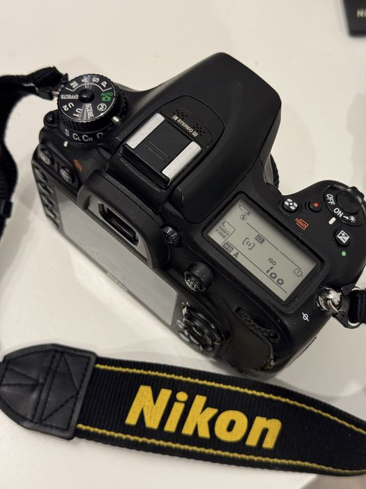 Kit Foto Nikon D7100 + Nikon D90, Obiective 18-105mm VR & 50mm f/1.8G + Accesorii