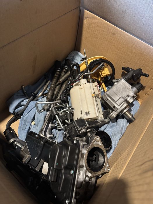 Дюзи, помпи,маркучи за 2.0tdi