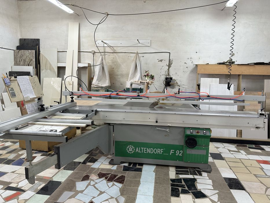 Кромкооблицовочный станок криволинейный