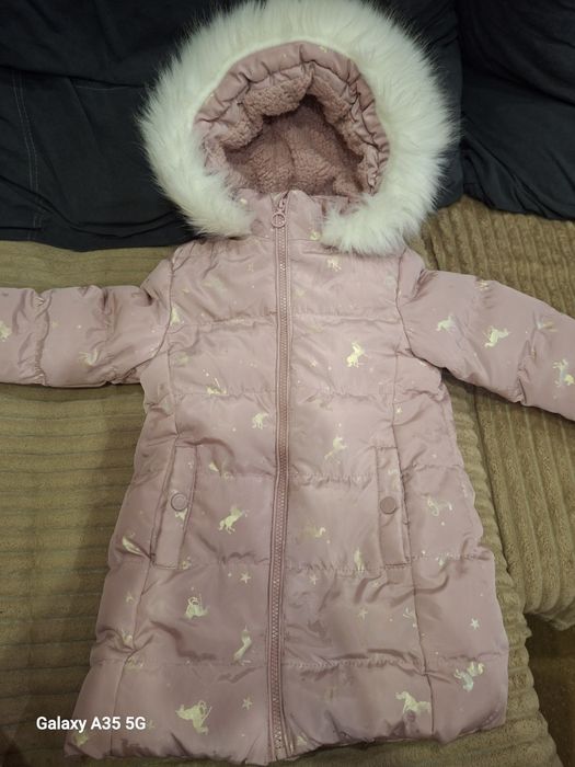 Продам пуховик для девочки