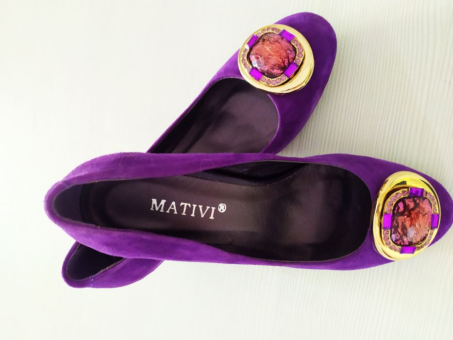 Продам женские туфли