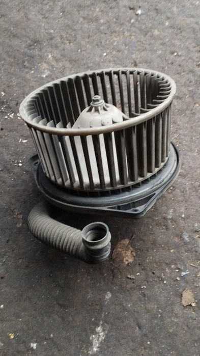 Моторчик печки на subaru