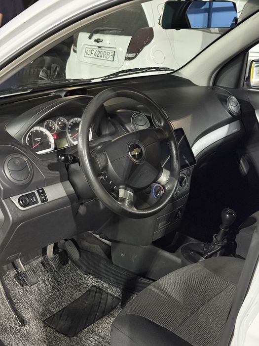 Chevrolet nexia 3 sotiladi