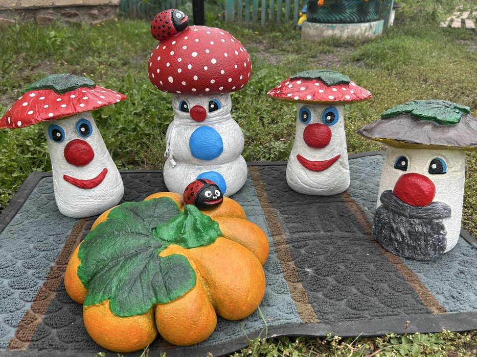 Продам фигурки для сада
