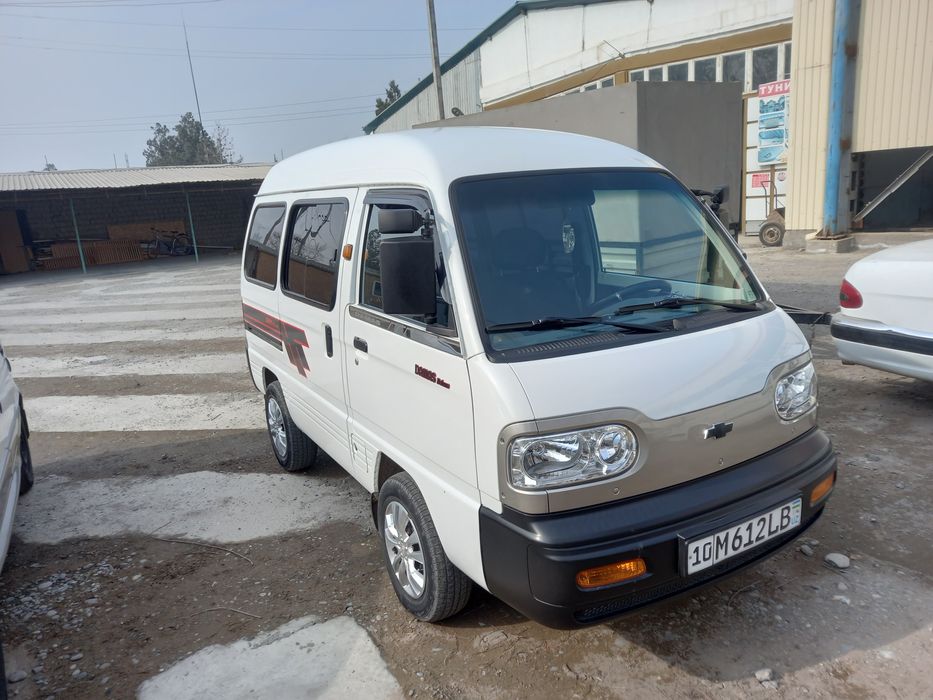 Damas sotiladi. Kraskasi toza