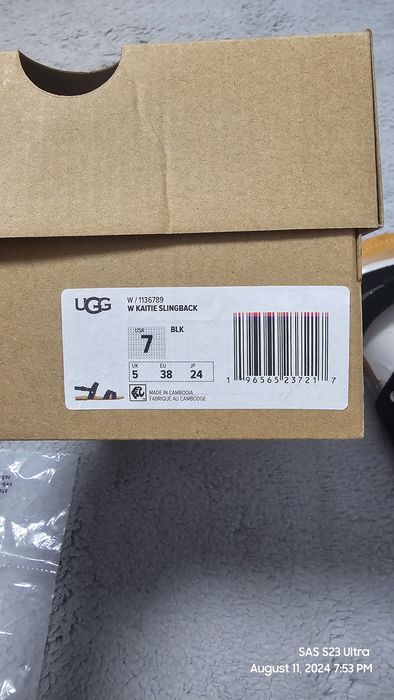 Vând sandale damă UGG kaitie slingback 38, 300 ron ambele perechi