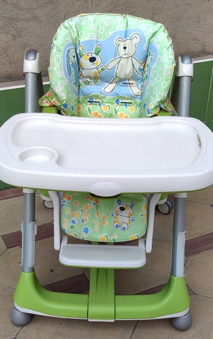 Продам срочно стульчик для кормления.