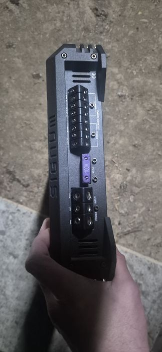 Sistem muzica mașină