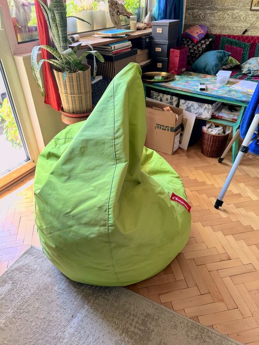 Кресло барбарон "круша" в ярко зелено