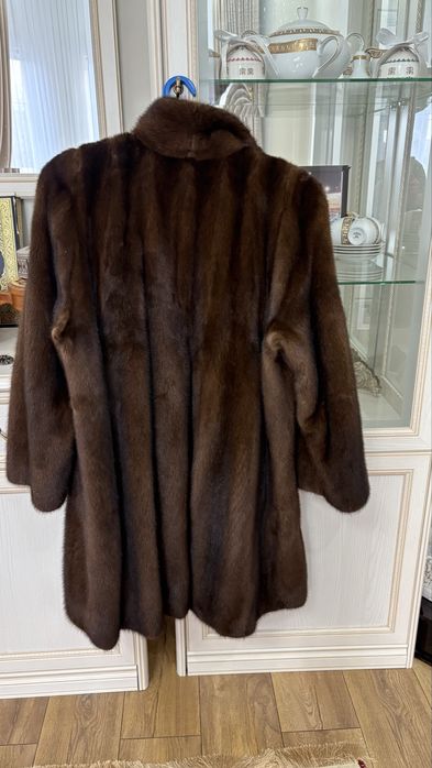 Продам шубу норковую