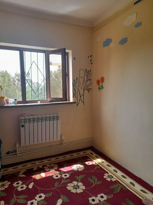 Квартира 5 хонали сотилади