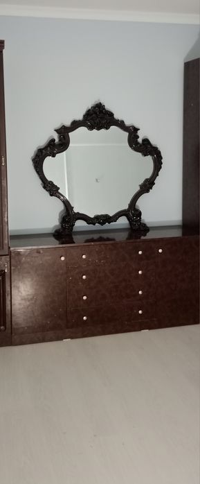 Продам спальный гарнитур