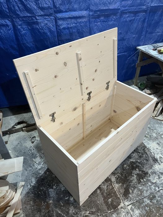 Ракла,сандък изцяло от масив