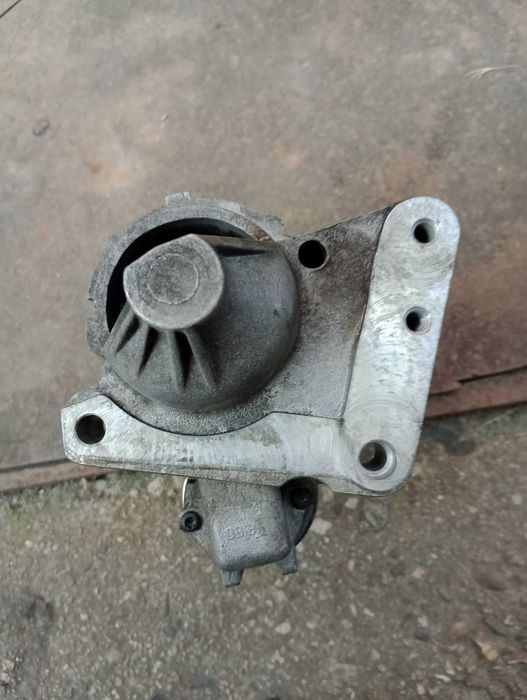 Продавам стартер за Ситроен