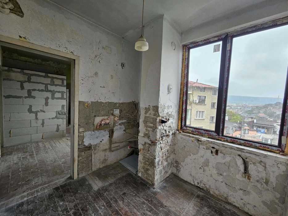 Продава се Етаж от къща в Шумен, Куршум чешма - 81 кв.м за 1297 €/кв.м - Снимка #1