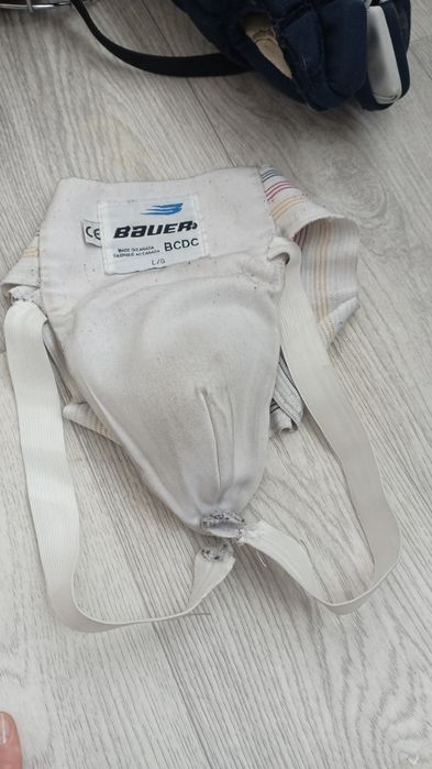 Продам хоккейную форму