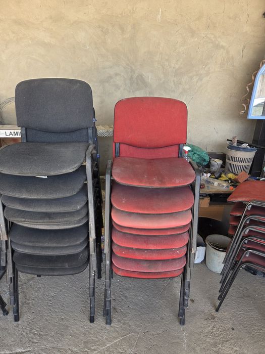 Продаётся изо стулья