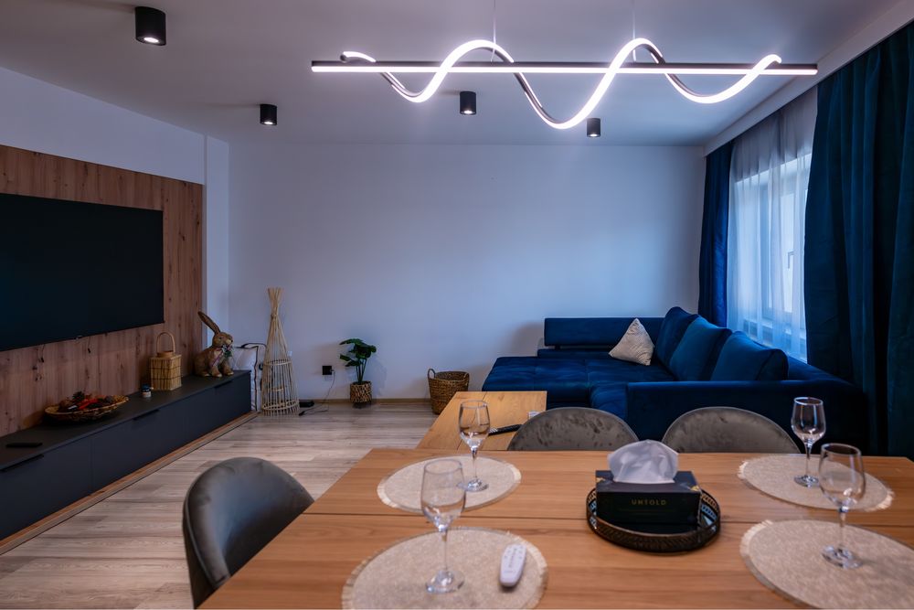 ULTRACENTRAL CENTRU VECHI.apartament in regin  hotelier cu 3 camere