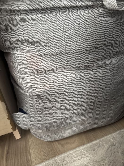 Отдам даром детские вещи