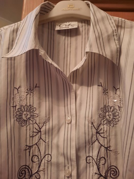 Cămașă dama cu broderie și paiete albe mărimea 46