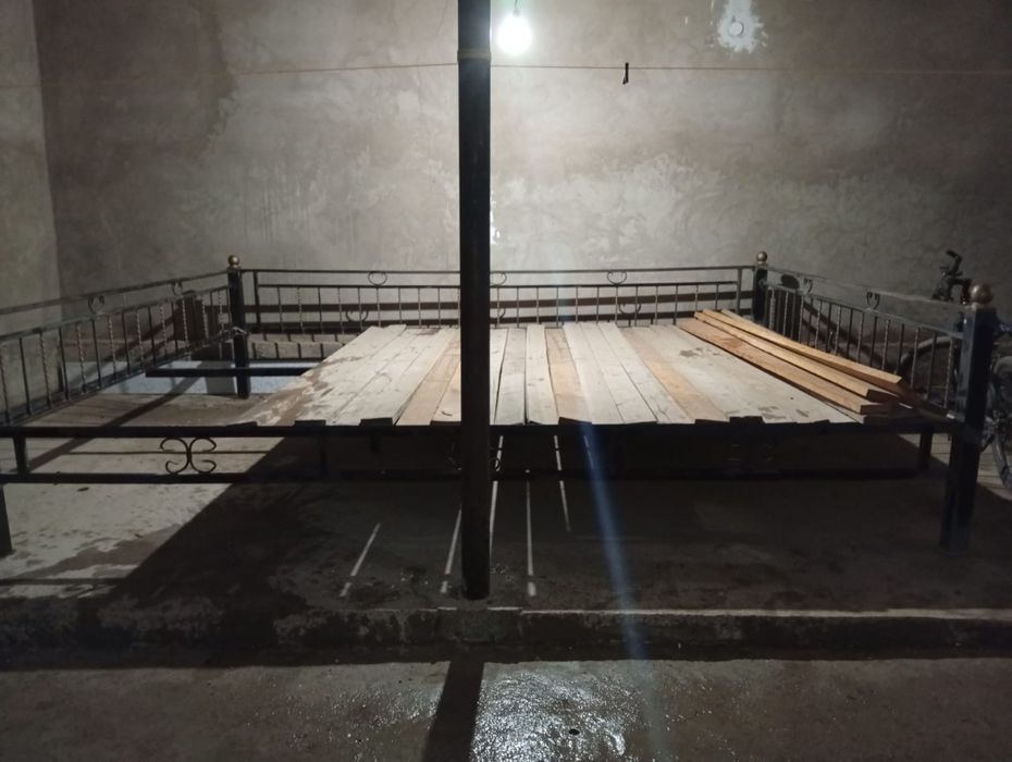 Тапчан 4/3 разборный срочна