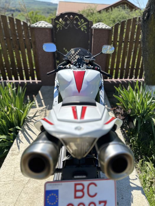 Vând Yamaha R1 RN19
