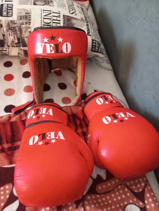 Сатылады шлем перчатка