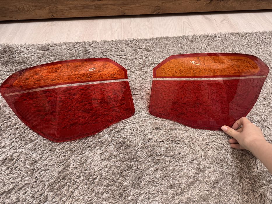 Капаци (стъкла) за стопове BMW X1 F48