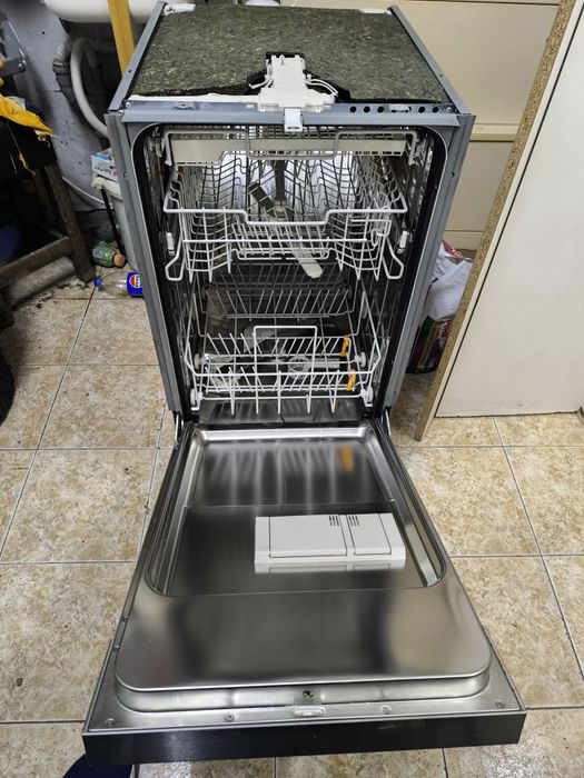 Съдомиялна Miele G 4722 SCI - на 45см. Иноксова за вграждане.
