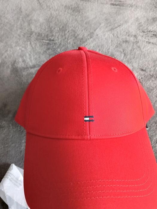 Tommy Hilfiger flag șapcă unisex culoare rosie cu logo discret mic brodat OS noua originala