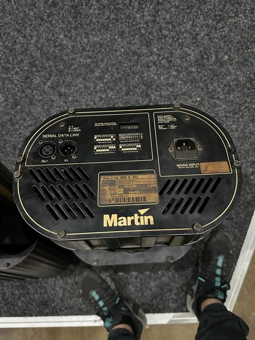 Ефектно осветление DMX скенери Martin Roboscan 218