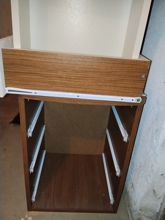 Детска кошара с шкафчета