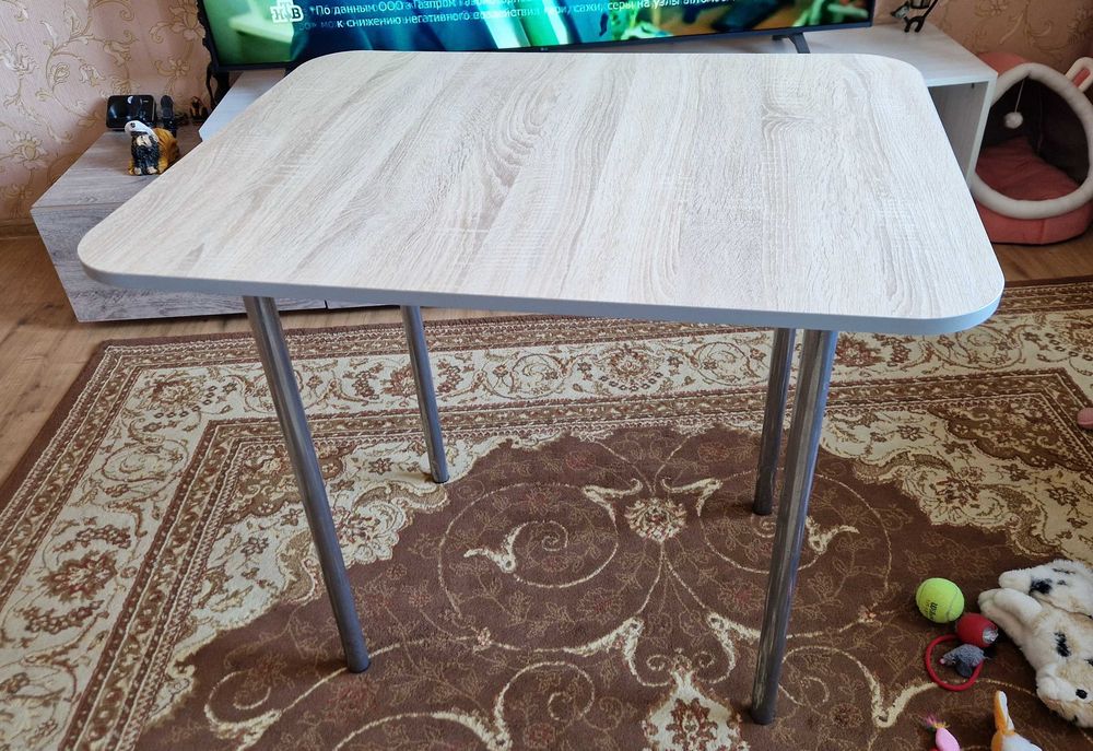 Продам кухонный стол
