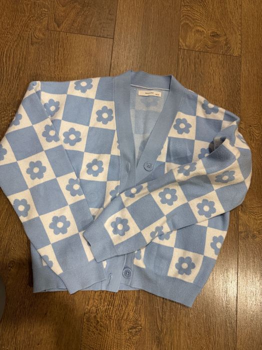 Подарявам Дрехи за момиче 11-12 години