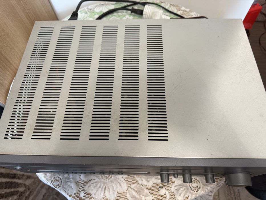 Nad C-352 Качествен стерео усилвател