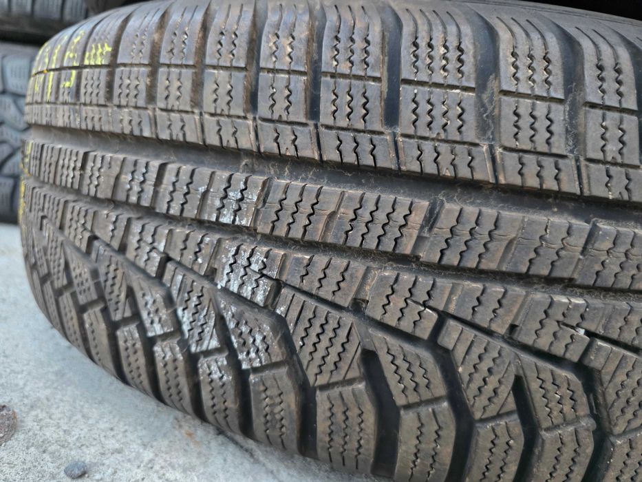 4бр Зимни гуми 215 70 16 - Hankook