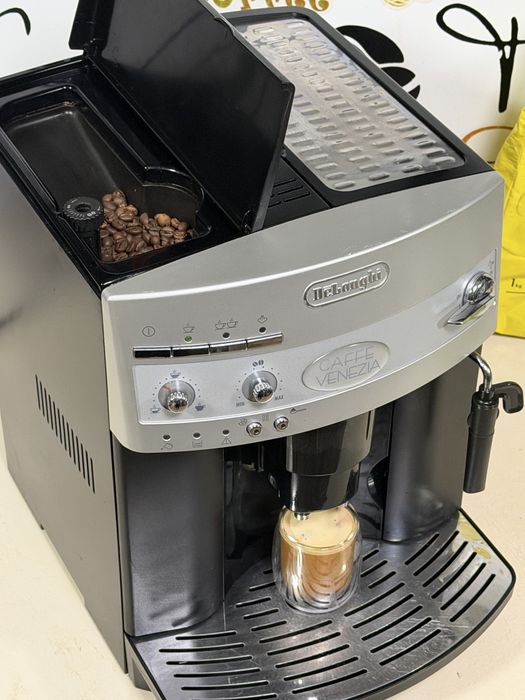 Кафемашина кафе автомат delonghi caffe Venezia с гаранция
