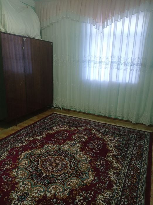 Qarshi shahar. Uy ijaraga beriladi. Oyilaga yoki studentlarga