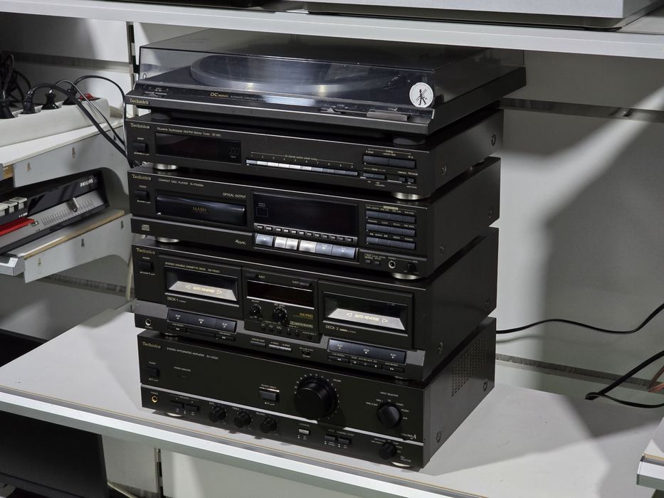 Linie audio TECHNICS, amplificator, dublu deck, cd-player, tuner picku