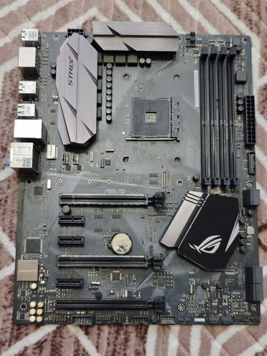Asus strix B350-FGAMING AM4 DDR4