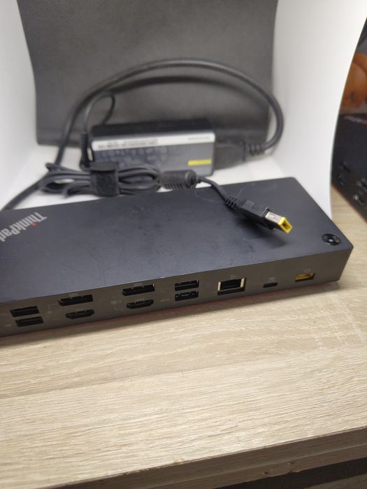 Doking station lenovo thinkpad hybrid usb-c cu usb-a