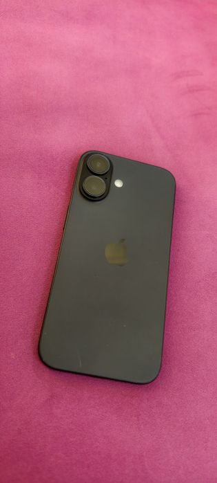 IPhone 16.  128 gb