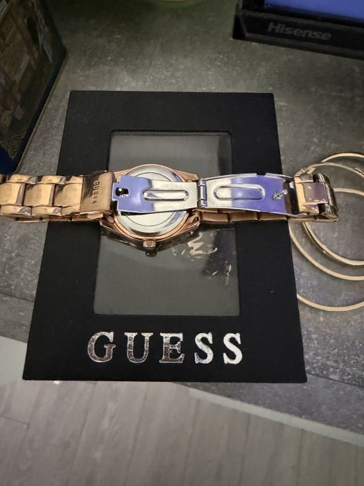 Ceas Guess pentru femei