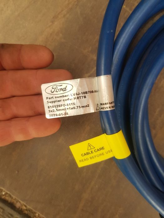 Vând cabluri de incarcare mașină