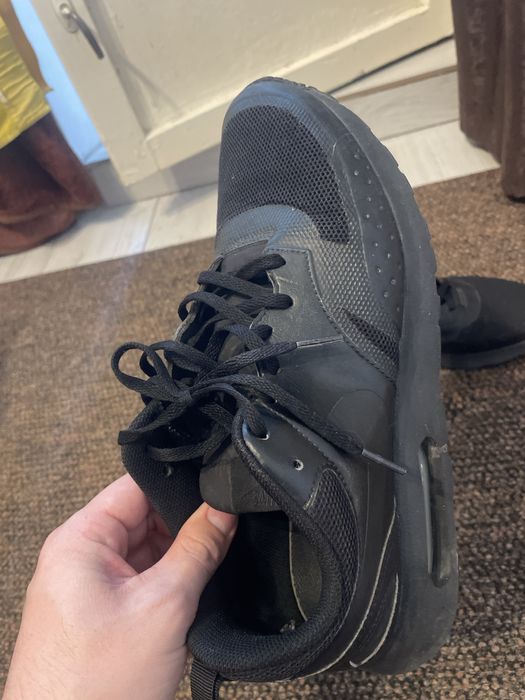 Продам кроссовки